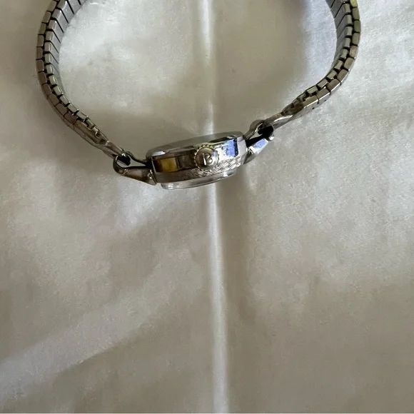 Bulova Women Vintage Watch stretch Band marked 10k RGP N0 Z55070 - Picture 5 of 9